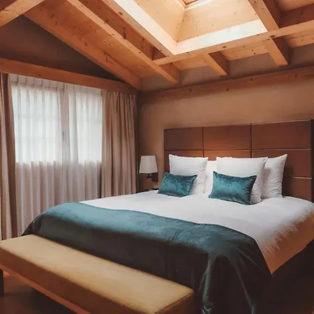 Hotel De Rougemont & 4*
