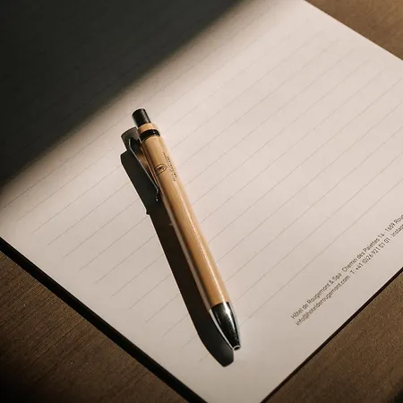 ホテル De Rougemont & 4*