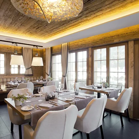 De Rougemont & Hotel Gstaad