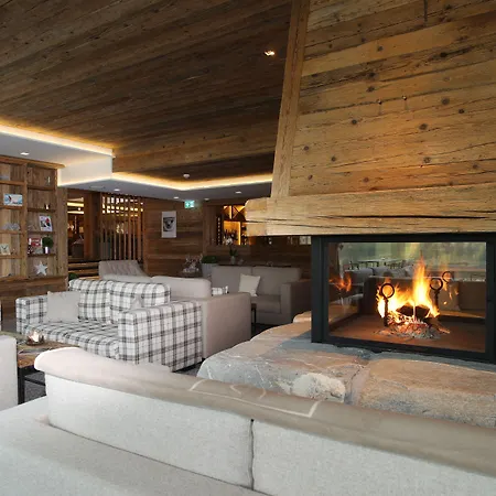 De Rougemont & Hotel