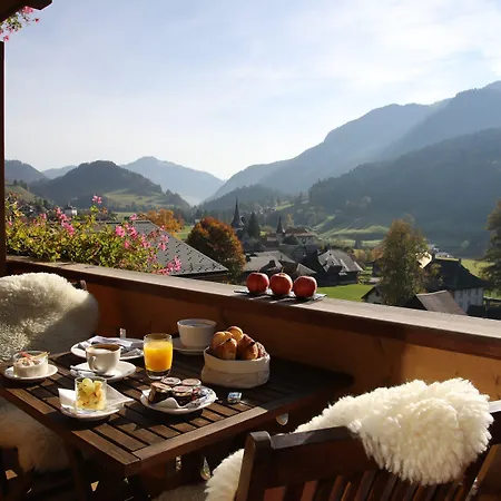 De Rougemont & Hotel Gstaad
