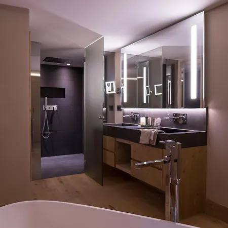 Hotel De Rougemont & 4*