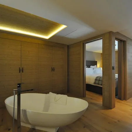 De Rougemont & Отель 4*