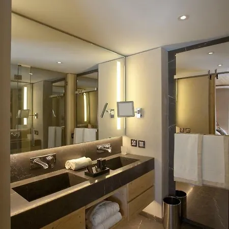 De Rougemont & 4* Гштад