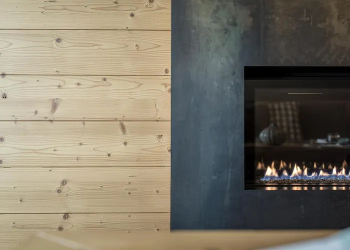 De Rougemont & Отель