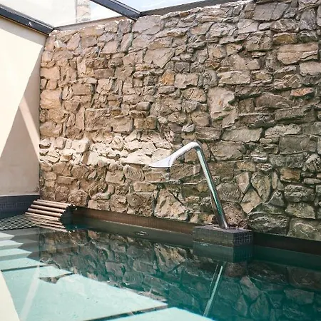 Hotel De Rougemont &