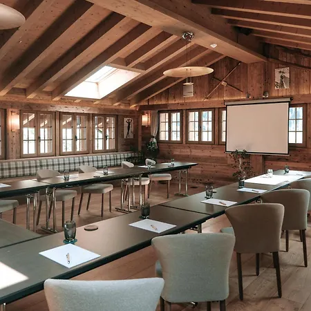 De Rougemont & Hotell 4*