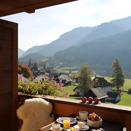 De Rougemont & Hotell